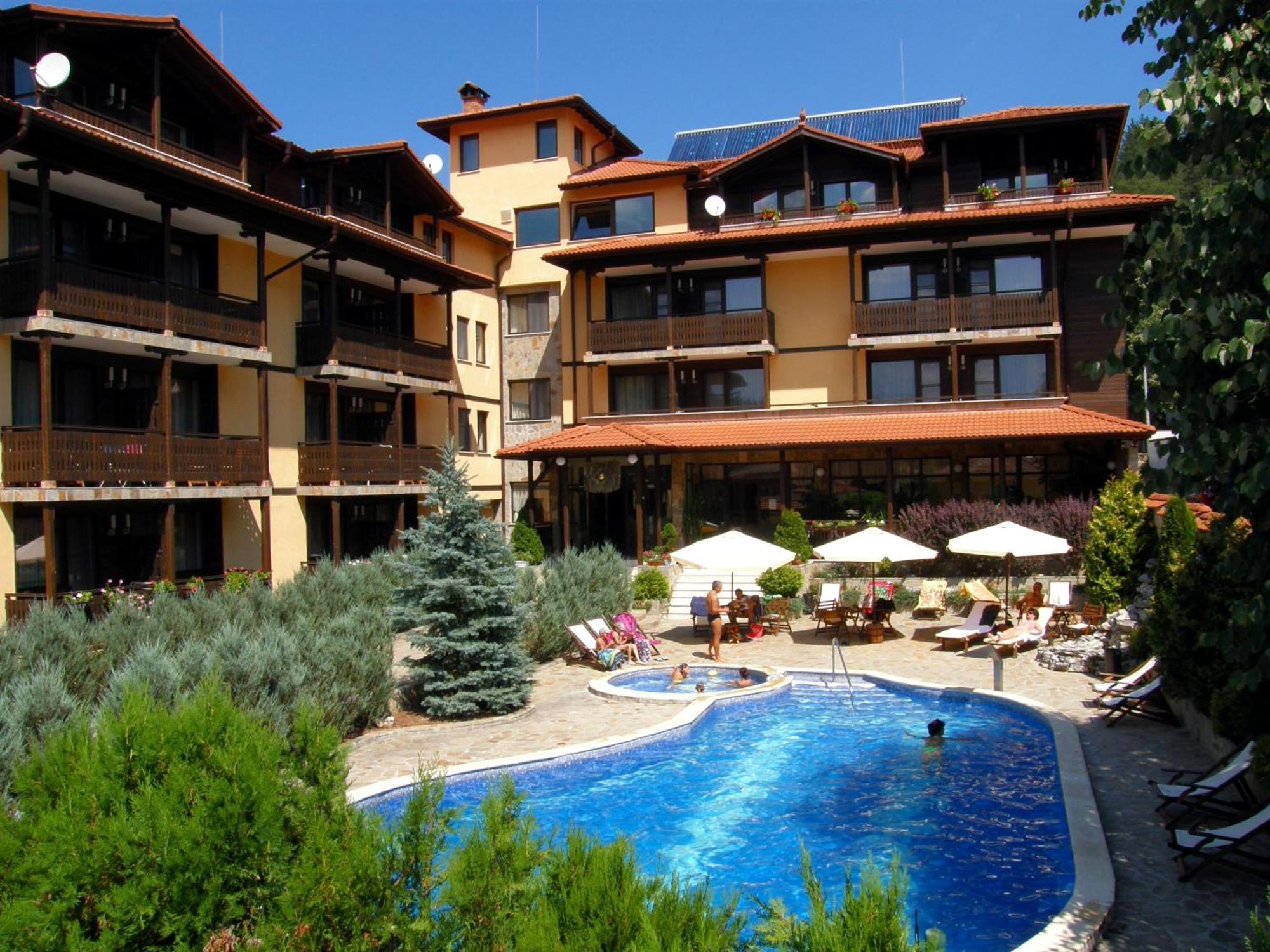 Hotel Center Apriltsi  Exterior photo